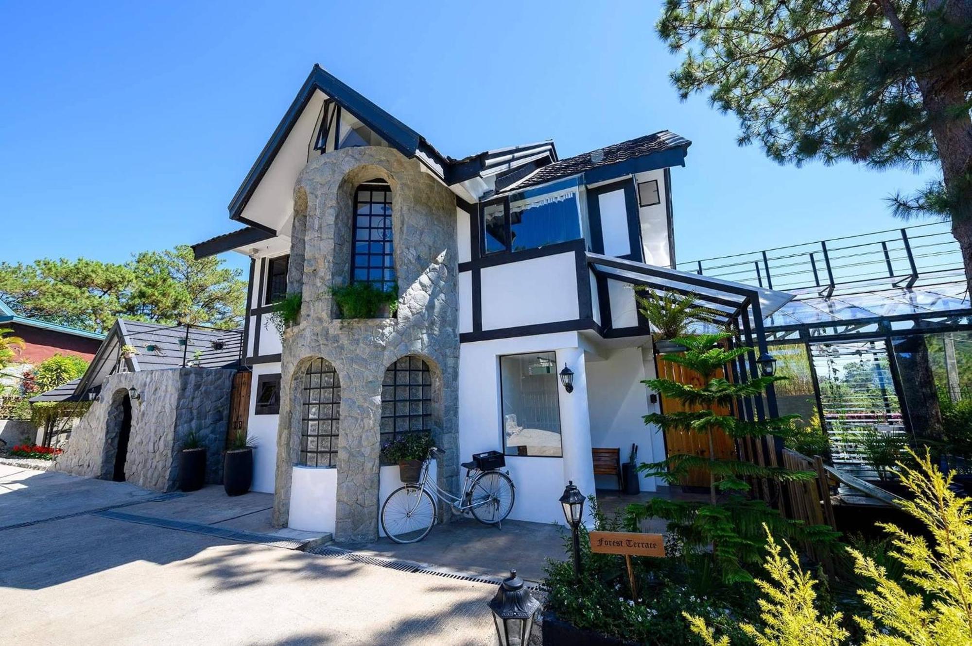 Tudor In The Pines Villa Baguio City Екстериор снимка